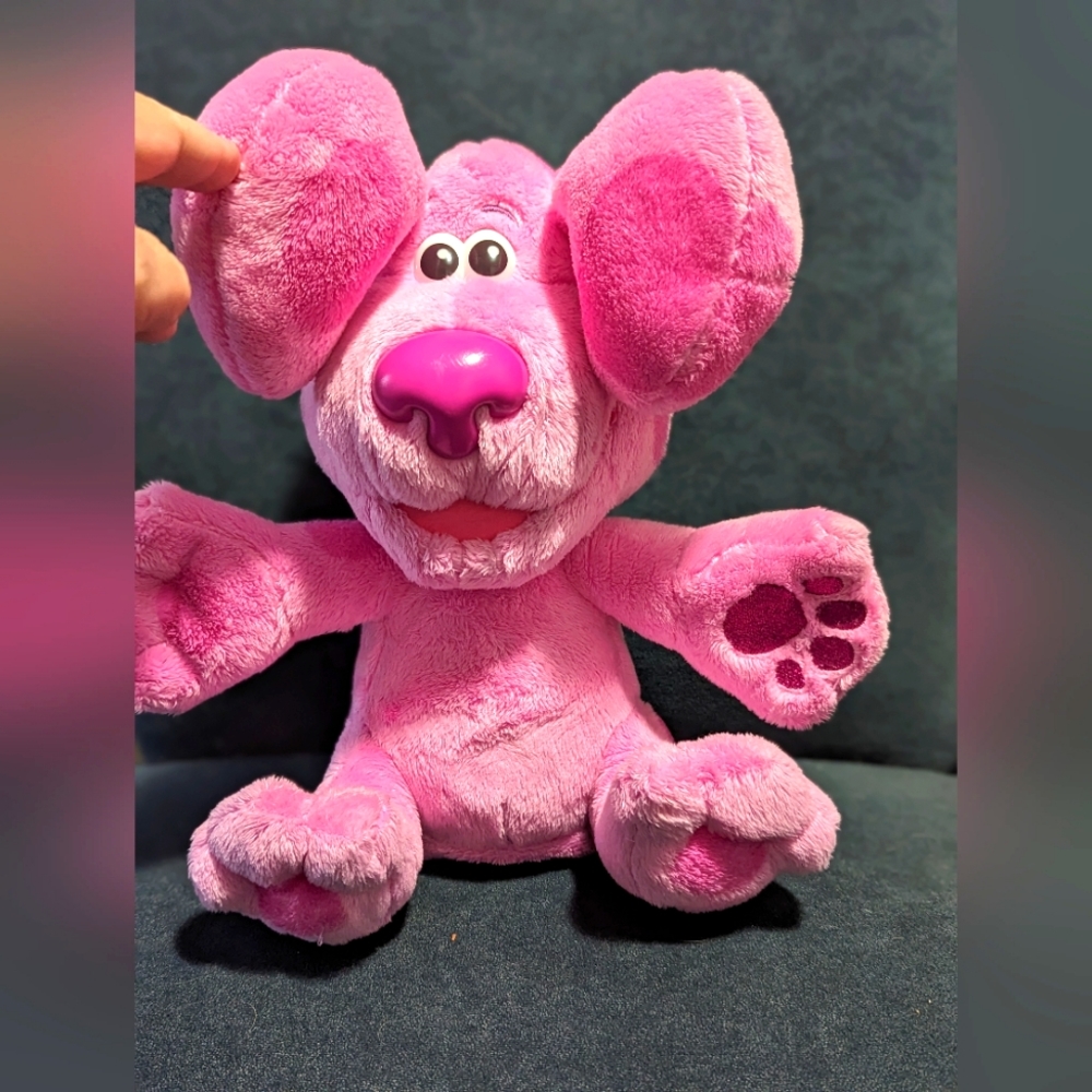 Talking Peek-a-Boo Magenta Plush Blue’s Clues and You by Nickelodeon